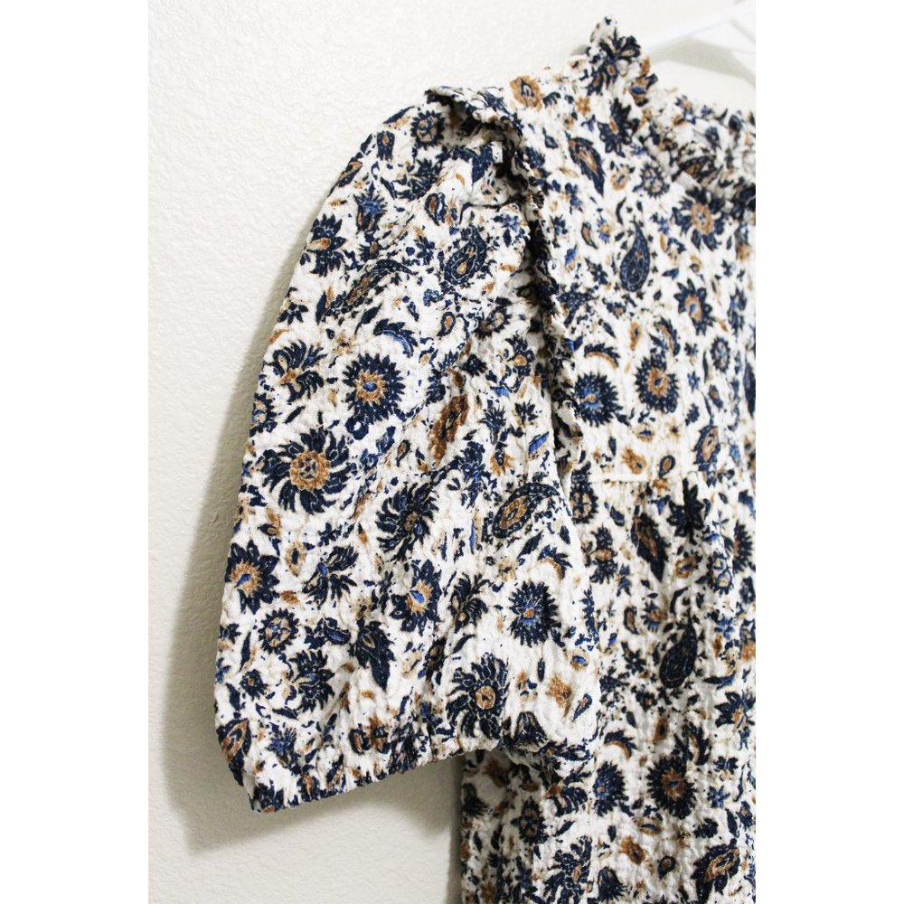 NWT LOFT Floral Textured Ruffle Puff Sleeve Top - Picture 4 of 6